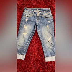 Almost Famous capri jeans, size 5